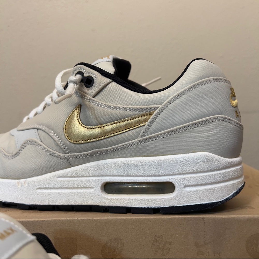 Nike Air Max 1 Premium QS Gold Trophy - Picture 4 of 9